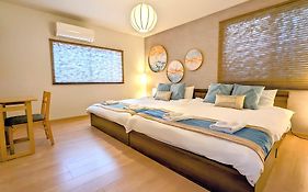 Tsukiyume Kan - Entire Private House, Free Parking, 10Min Usj & Tennoji, Airport Direct Train, Family Group Sleeps 8, 和モダン貸切一軒家 ユニバーサルスタジオ